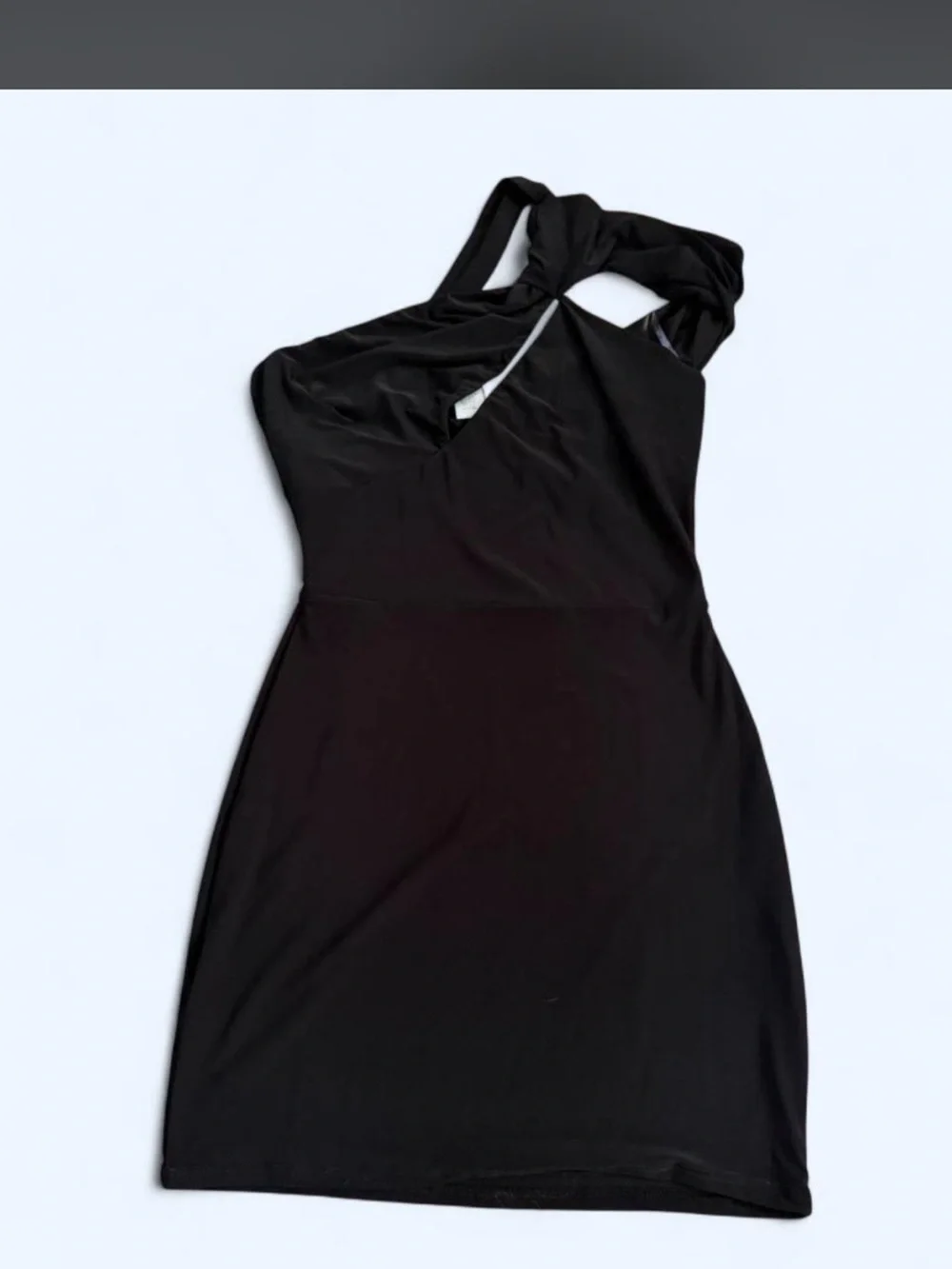 Windsor Black One-Shoulder Twist Bodycon Dress